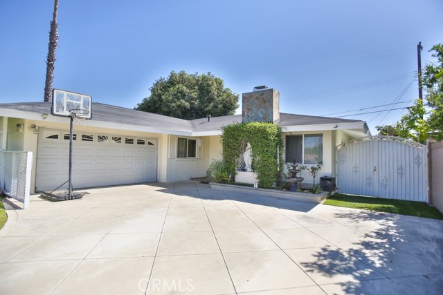 Property photo of 1324 N Gilbert ST