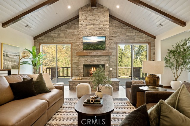 Property photo of 1285 N State Highway 173