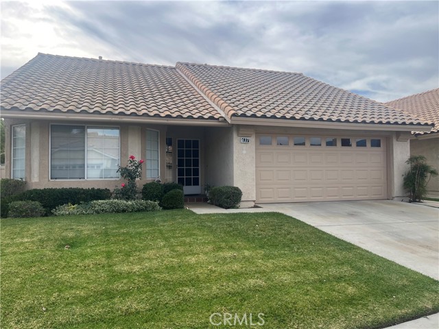 Property photo of 637 Torrey Pines Rd.