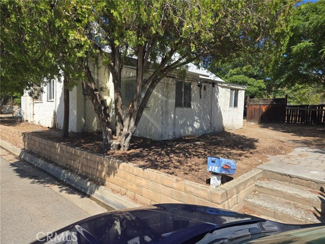 Property photo of 619 GILMAN