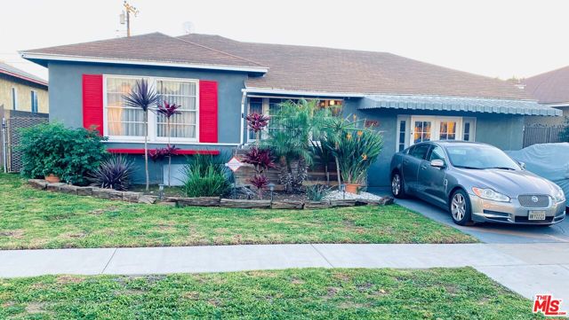 Property photo of 118 E 137th ST