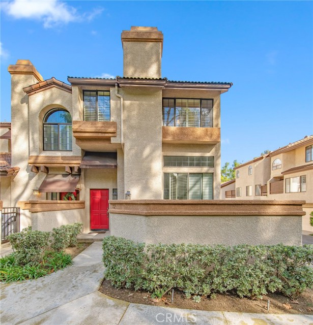 Property photo of 12 Deerpath PL