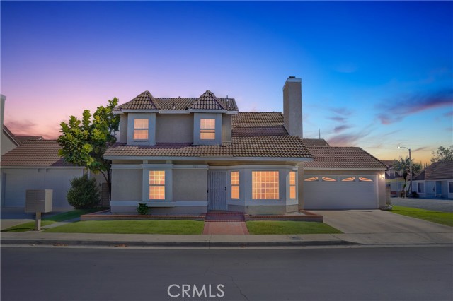 Property photo of 321 Burlington Common