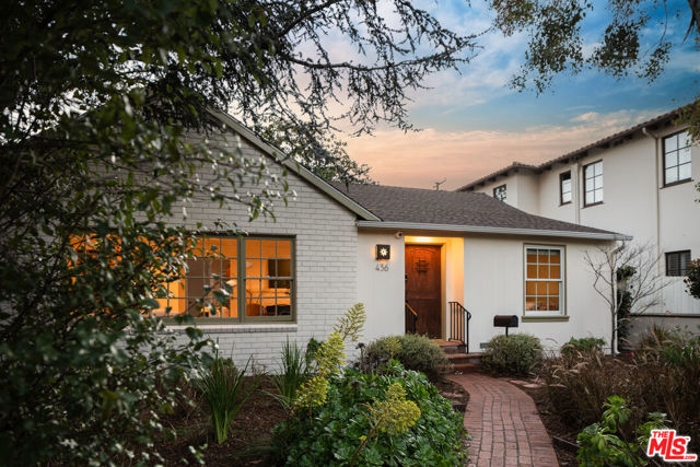 Property photo of 456 Lincoln BL