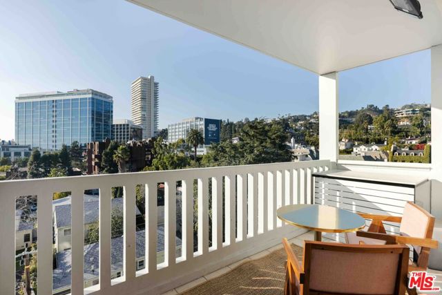 Property photo of 999 N Doheny DR