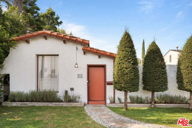 Property photo of 311 N Doheny DR
