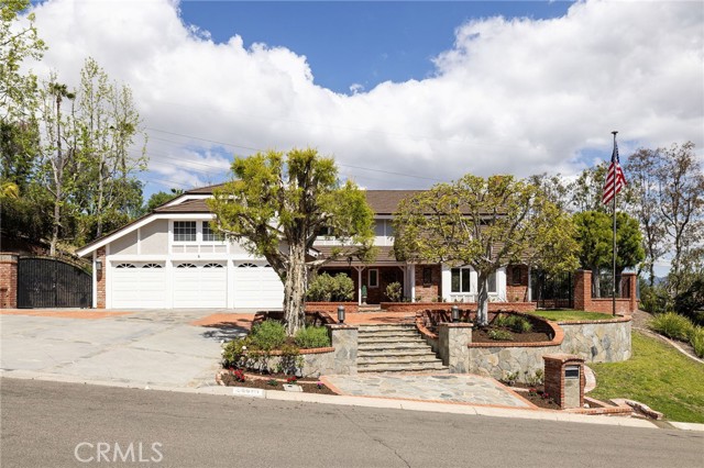 Property photo of 25611 Rangewood RD
