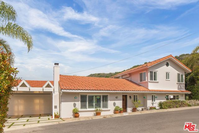 Property photo of 3530 Coy DR