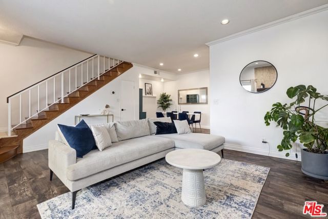 Property photo of 5139 Balboa BL