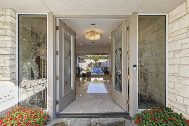 Property photo of 1 Regency DR