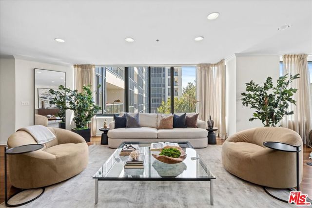 Property photo of 10724 Wilshire BL