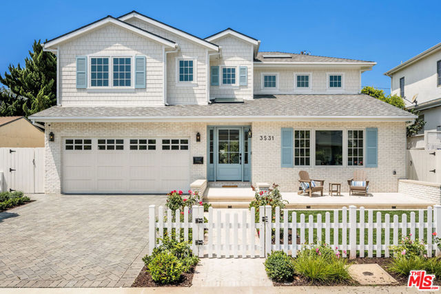 Property photo of 3531 S Barrington AV