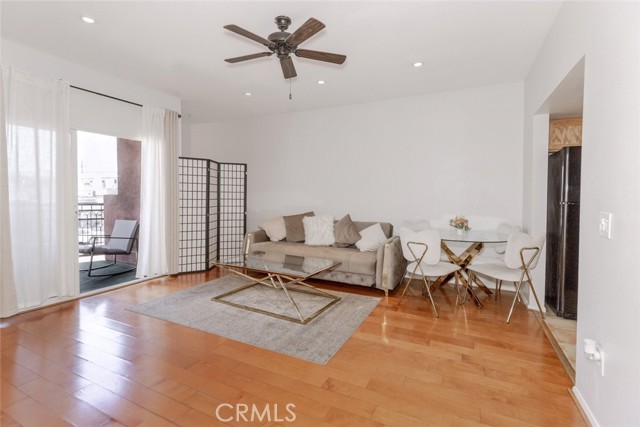 Property photo of 11124 Burbank BL