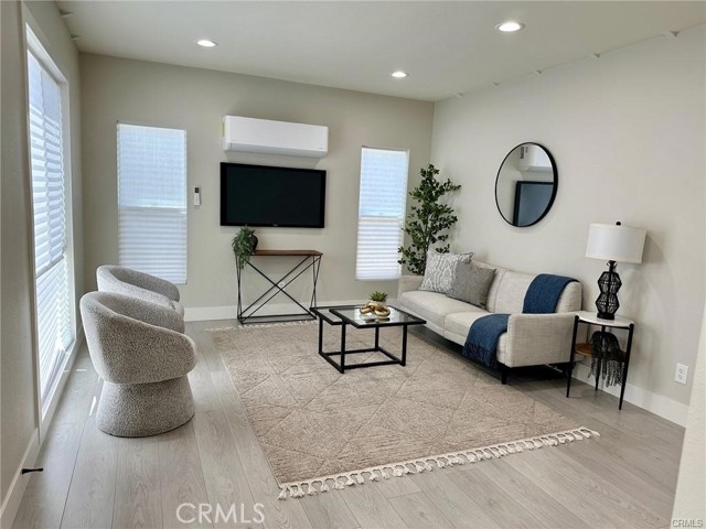 Property photo of 2209 W Glendon WY