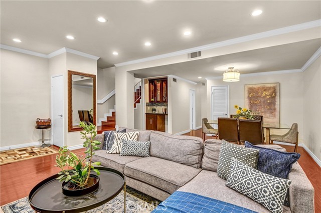 Property photo of 407 W Duarte RD