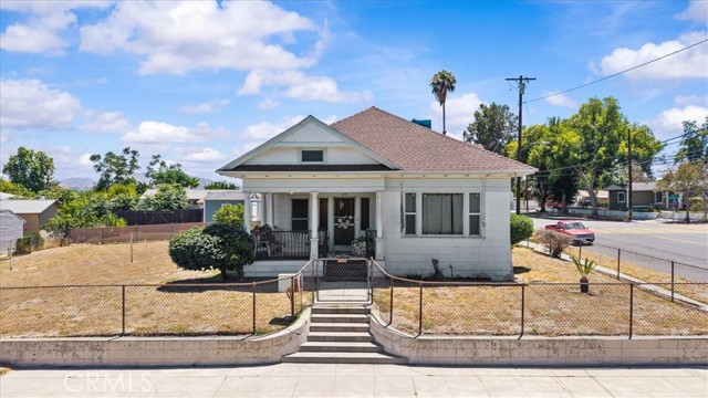 Property photo of 1099 W Congress ST