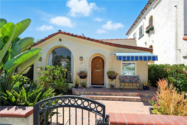 Property photo of 123 Claremont AV