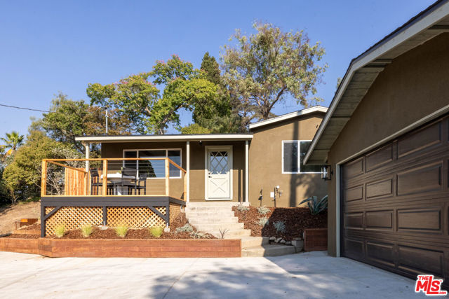 Property photo of 1336 Armadale AV