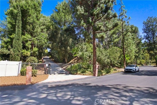 Property photo of 15857 Beaver Run RD