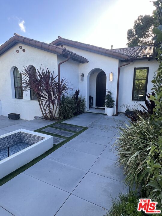 Photo of 2205 Via La Brea