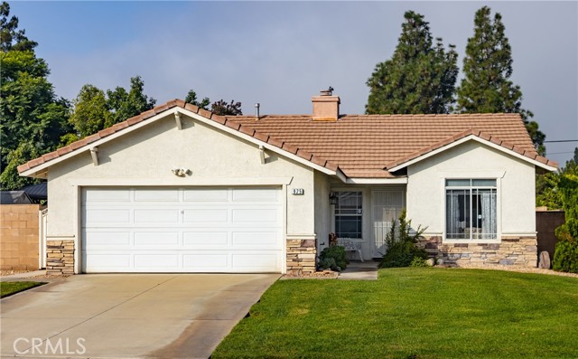 Property photo of 925 S Navano ST