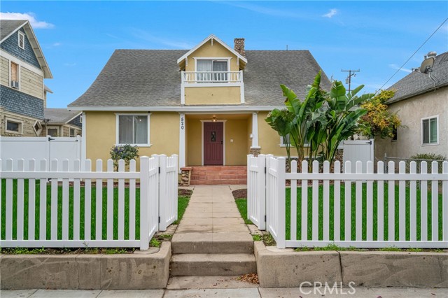 Photo of 520 E 8th St