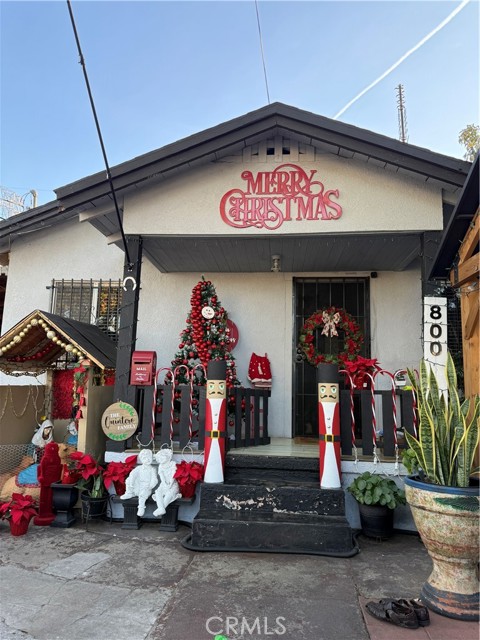 Property photo of 800 W 97th