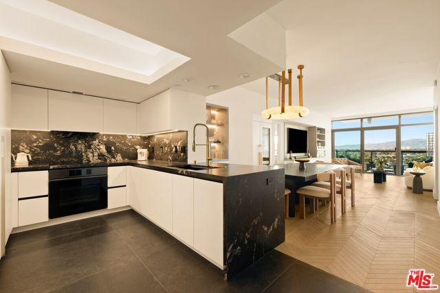 Property photo of 13700 Marina Pointe DR