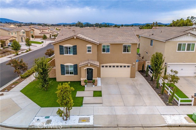 Property photo of 33063 Table Rock DR