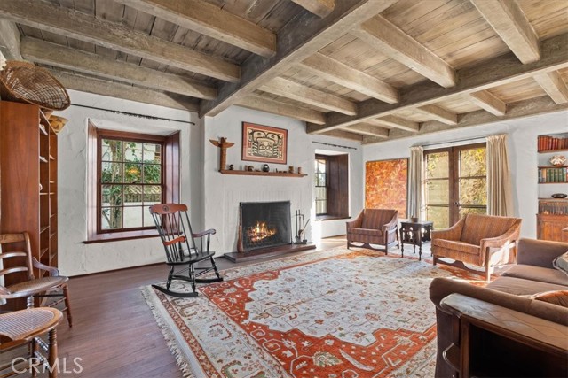 Property photo of 472 W 10th ST