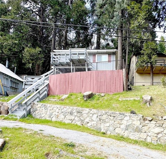 Property photo of 726 Golden