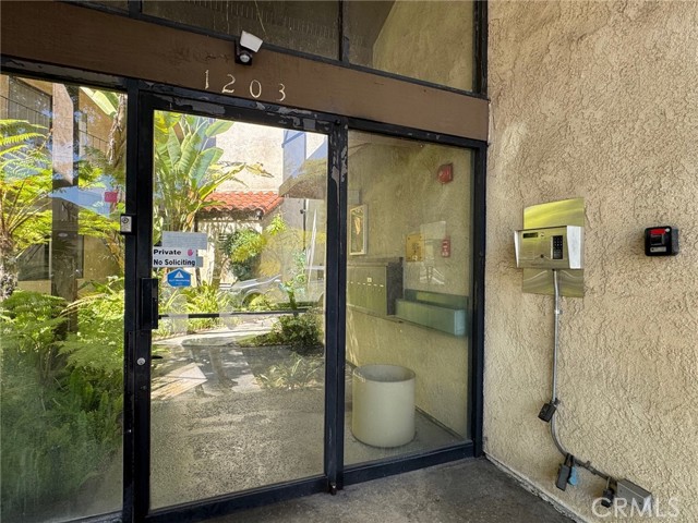 Property photo of 1203 E San Antonio DR