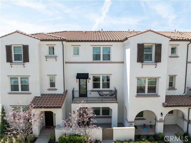 Property photo of 232 Averett CT