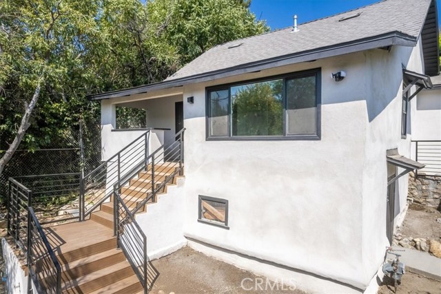 Property photo of 645 N Avenue 50