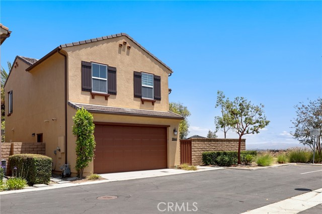 Property photo of 2844 E Pacific CT