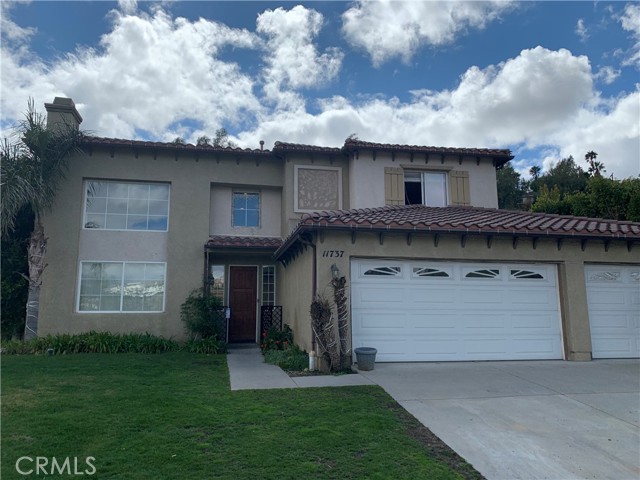 Property photo of 11737 Lois CT