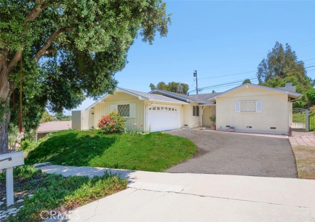 Property photo of 27056 Shorewood RD