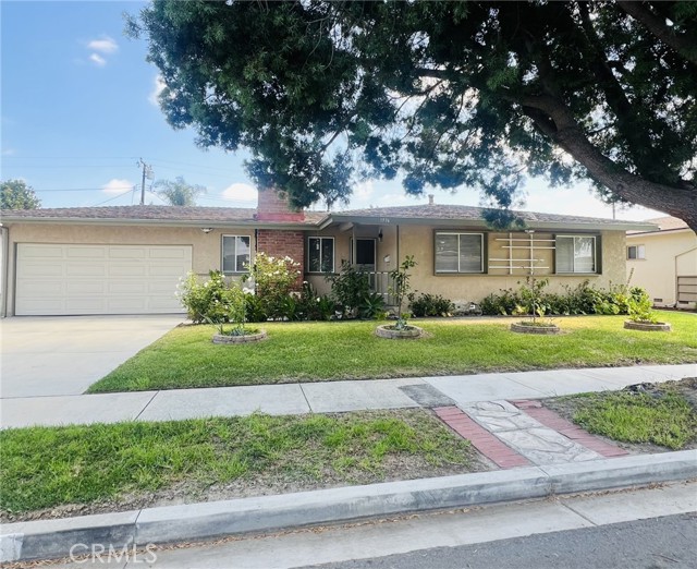 Property photo of 1936 W Harle AV
