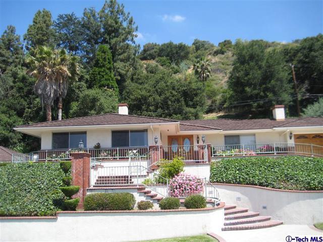 Property photo of 2065 Carolwood DR