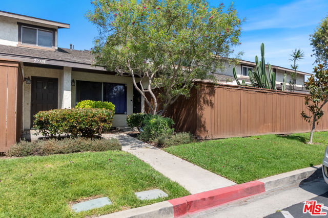 Property photo of 22333 Harbor Ridge LN