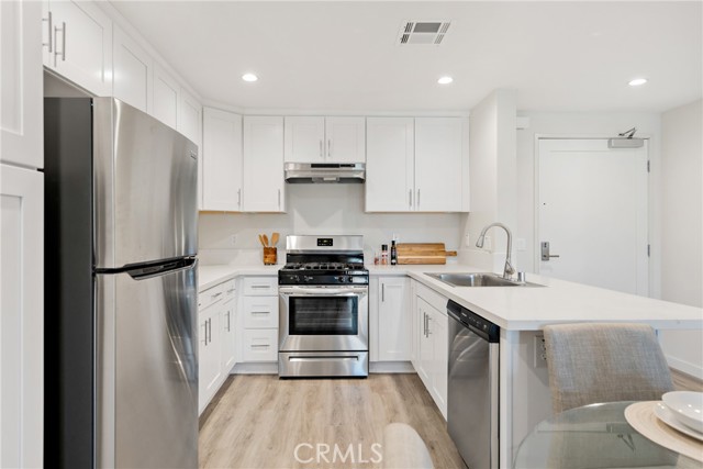 Property photo of 419 N Chandler AV