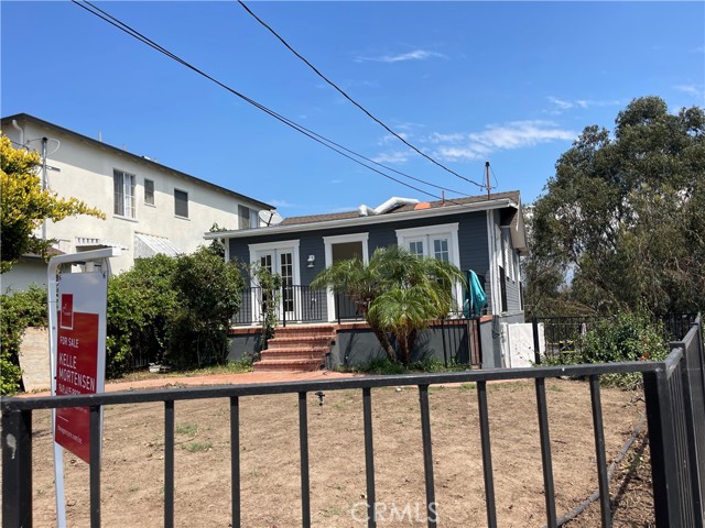 Property photo of 2586 Lake View AV