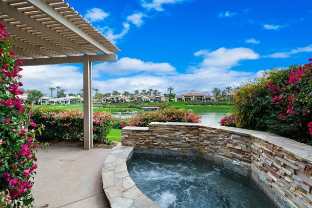 Property photo of 865 Box Canyon TR