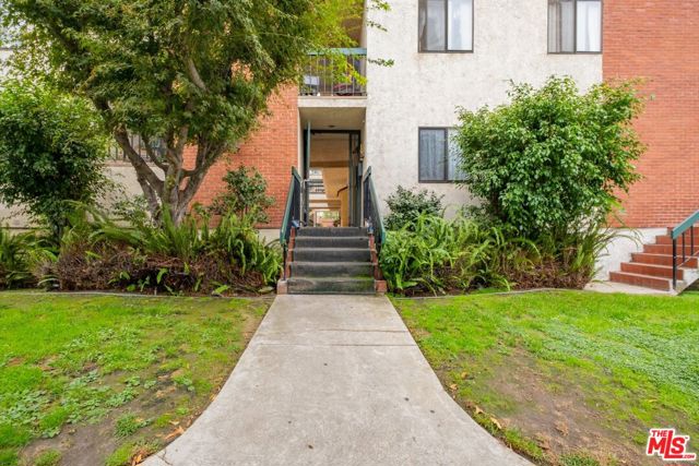Property photo of 330 Burchett ST