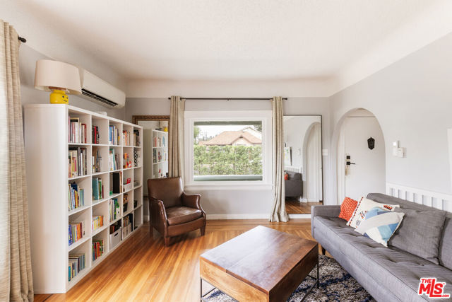 Property photo of 426 N Avenue 64
