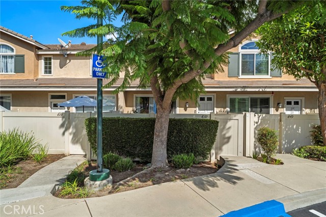 Property photo of 839 South Yellowstone way