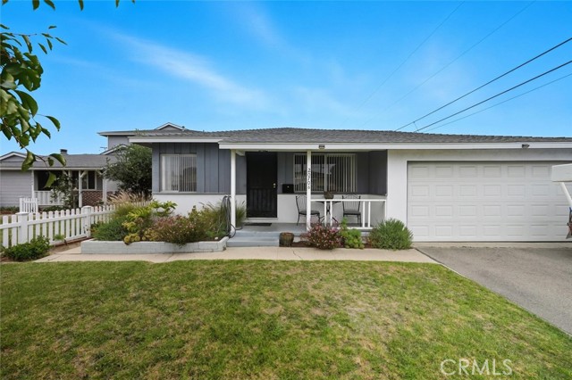 Property photo of 20706 Mansel AV