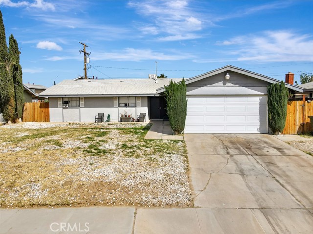 Property photo of 18165 Lilac RD