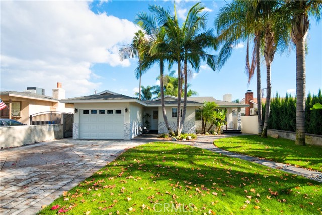 Property photo of 1420 N Marcella