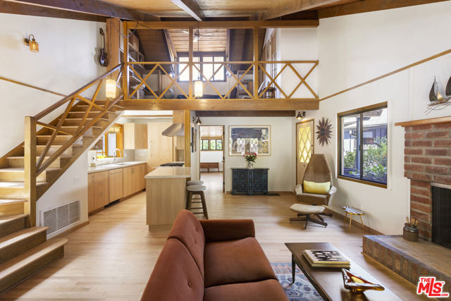 Property photo of 8944 Wonderland AV